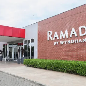 ramada-hotel-aeroporto-viracopos.topsaopaulohotels.com/